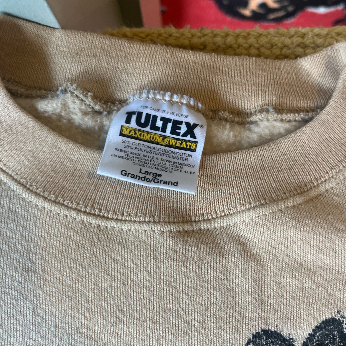 1995 Tasmanian Devil Looney Toons crewneck sweatshirt (XL)