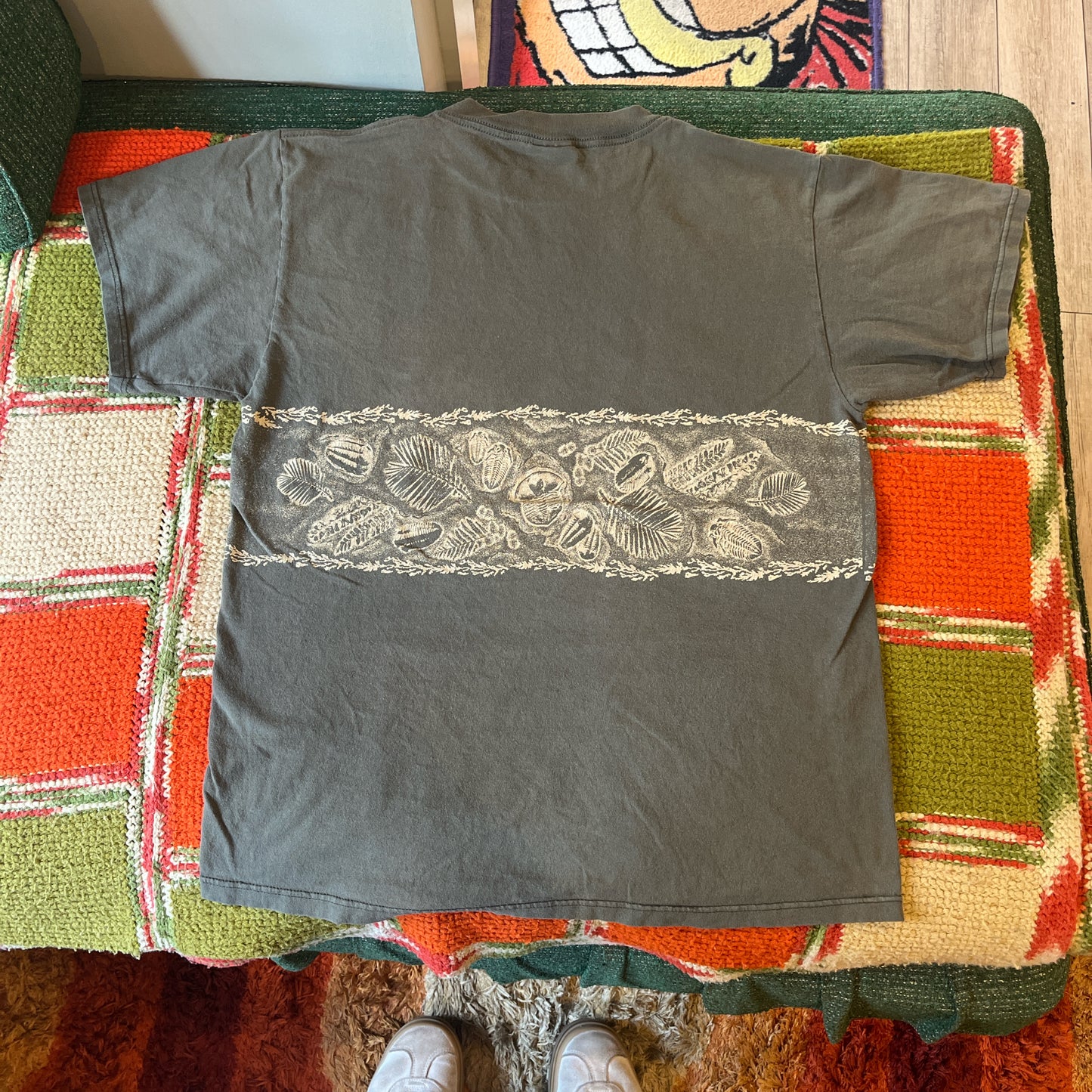 Acorns and Leaves tee (XL)