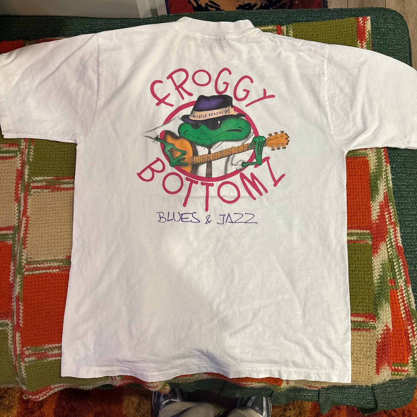 Froggy Bottomz tee (large)